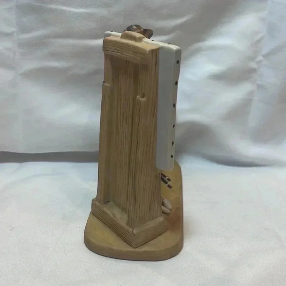 Vintage Clown Figurine by Emmet Kelly Jr. - Picture 4 of 6